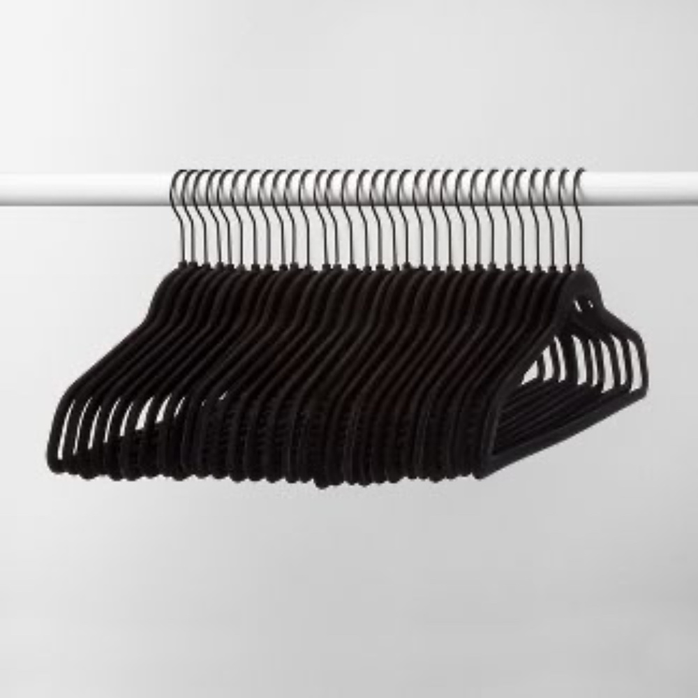 35 Total Velvet Non-Slip Hangers Silk clothing Set Sold all as One